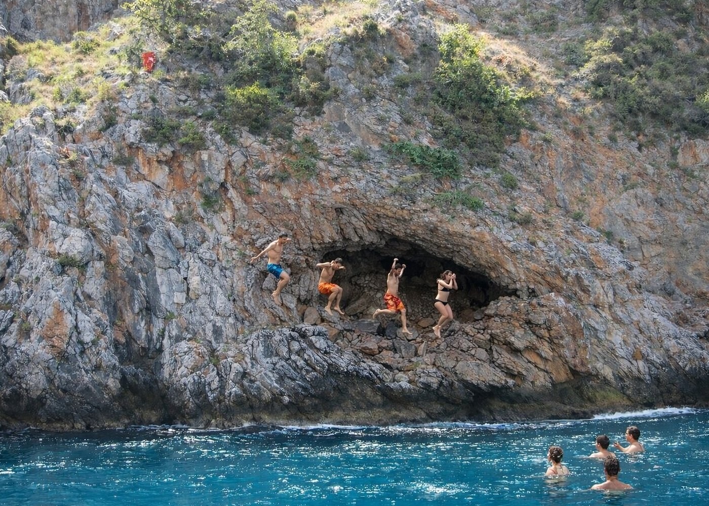 Пиратский корабль в Аланье
